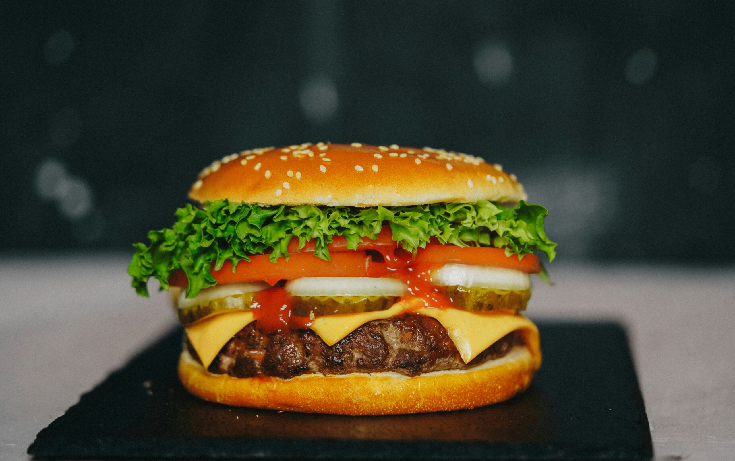 How to Make a McDonald’s-Style Zinger Burger at Home